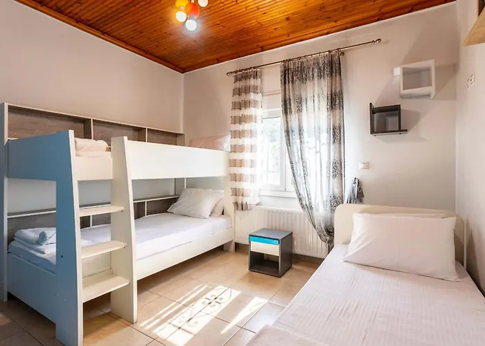 Prive Escape - Seaview & Nature Serenity Feriehus Filiatrá