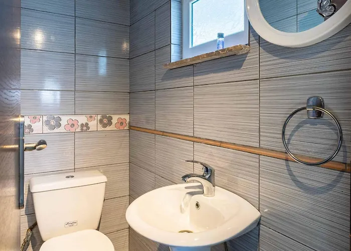 Prive Escape - Seaview & Nature Serenity Feriehus Filiatrá